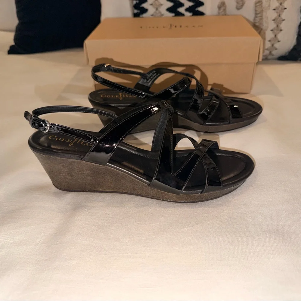 NWT - Cole Haan Black Wedge Sandals  - Size 7.5 - Picture 4 of 6